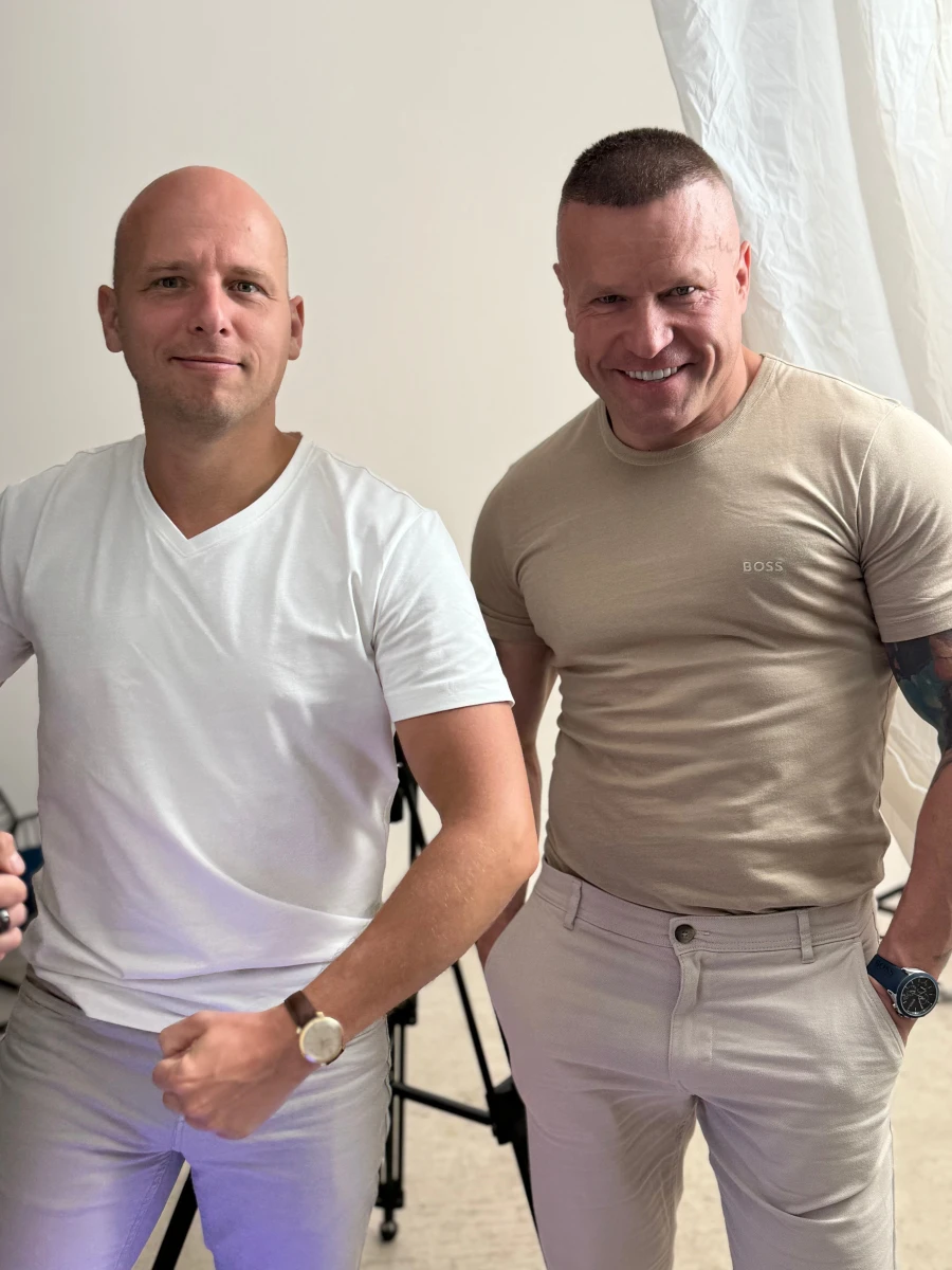 You are currently viewing Jak męskie kręgi pomagają znaleźć właściwych ludzi w życiu